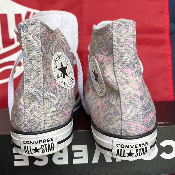 Converse 571162F
CTAS HI
PALE PUTTY/LIMESTONE GREY
WMNS sneakers - athletic shoe - Picture 14 of 16